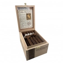 Liga Privada T52 Corona Viva Cigar - Box Liga Privada T52 Corona Viva Cigar - Box