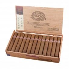 Padron 2000 Natural Robusto Cigar - Box Padron 2000 Natural Robusto Cigar - Box