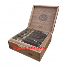 Padron Family Reserve No. 95 Maduro Robusto Gordo Cigar - Box Padron Family Reserve No. 95 Maduro Robusto Gordo Cigar - Box