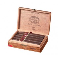 Padron Family Reserve No. 44 Maduro Torpedo Cigar - Box Padron Family Reserve No. 44 Maduro Torpedo Cigar - Box